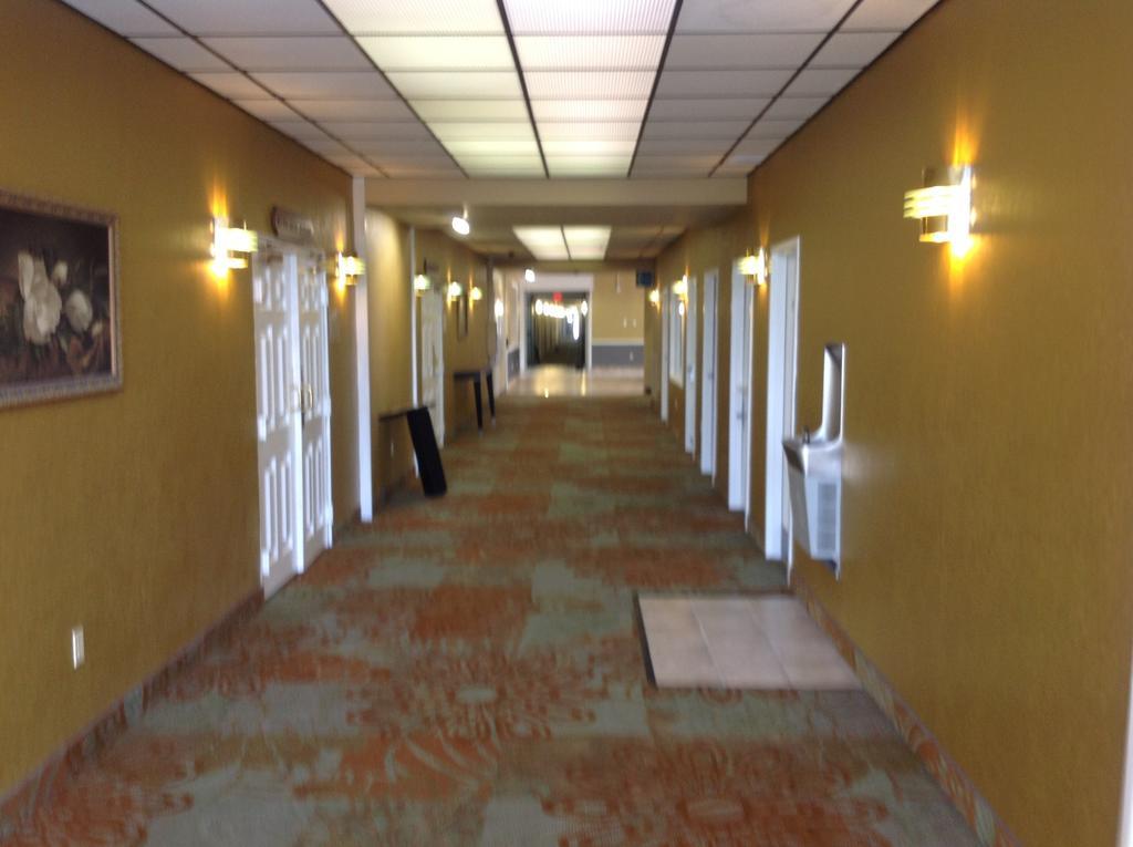 Baymont By Wyndham Salem Roanoke Area Hotel Exterior photo