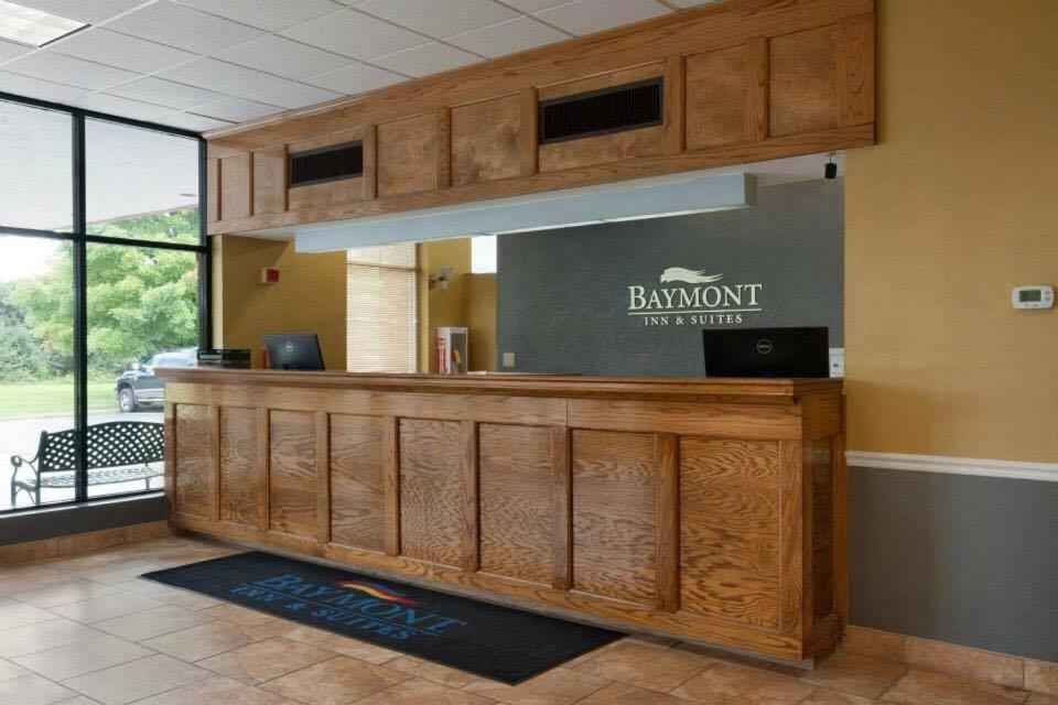 Baymont By Wyndham Salem Roanoke Area Hotel Exterior photo